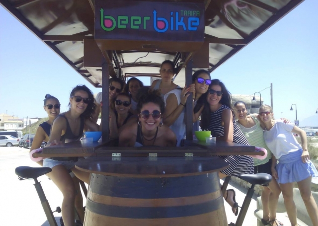 Reunion de chicas en la beer bike